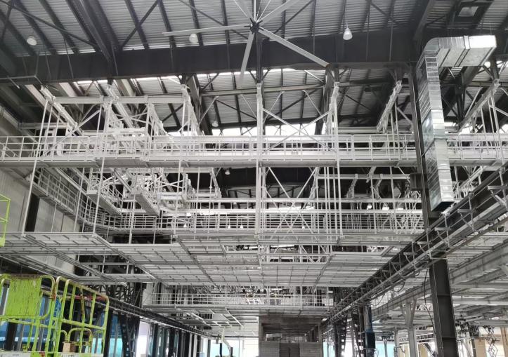 中联重科工程起重机空中输送线